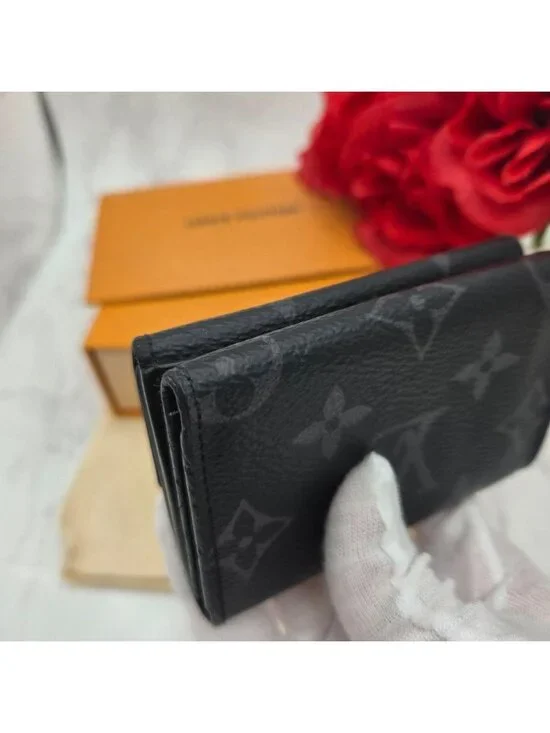★SOLD★ Louis Vuitton Monogram Eclipse Discovery Fold Wallet - Picture 6 of 15